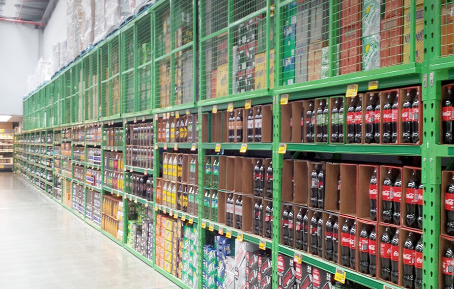 Pak n' Save aisle with our pallet racking used for shelving